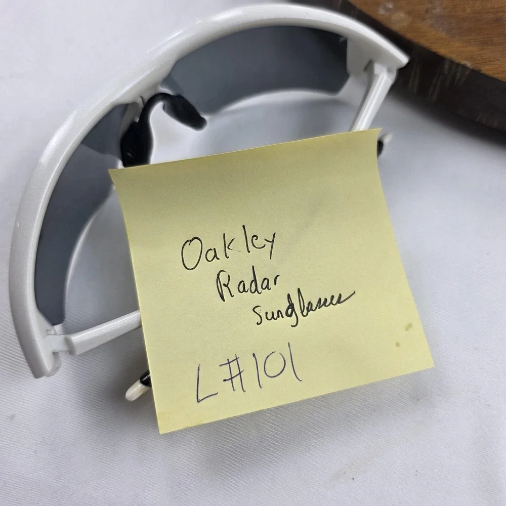Oakley Radar Sunglasses Mens One Size White Gray Polarized Shield USA Sport